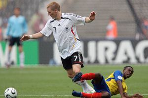 Fost internațional de la Mondial, arestat după un jaf armat! Scene haotice la reținere