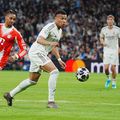 Michael Olise și Kylian Mbappe / Foto: Imago Images