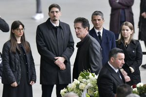 Cum l-a numit Gică Popescu pe cel care a fost Mircea Lucescu: „Aseară mi-au tremurat genunchii când l-am văzut pe Camp Nou”