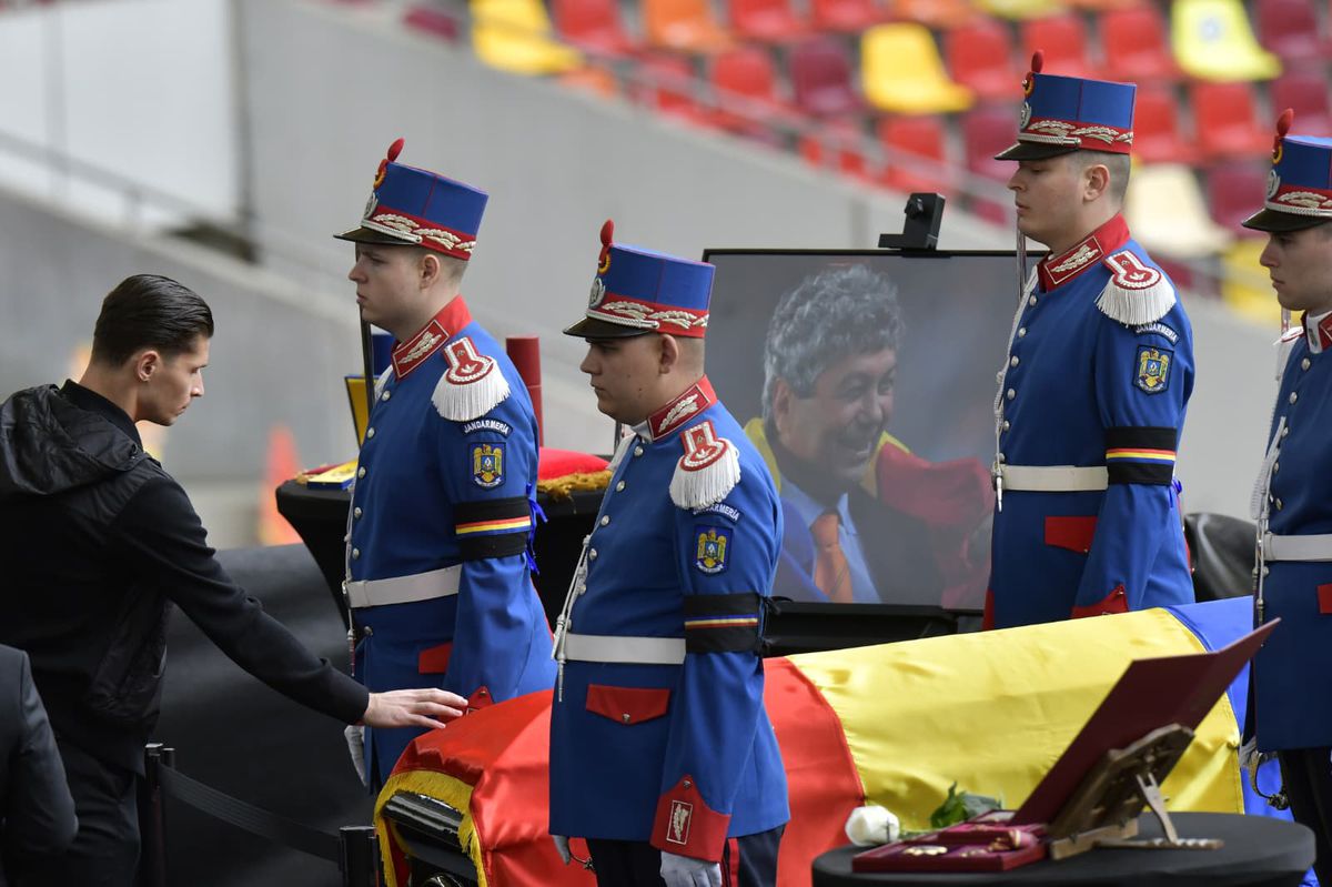 Sicriul lui Mircea Lucescu, depus și azi la Arena Națională » Toate informațiile de la stadion