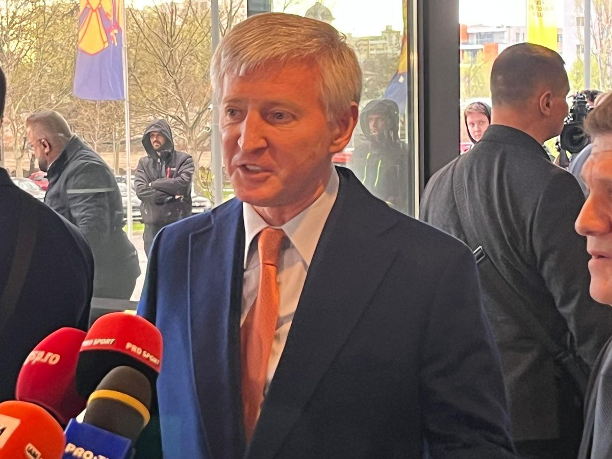 Rinat Ahmetov, primul meci pe stadion după 12 ani