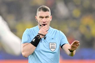 Mundo Deportivo nu-l slăbește pe Istvan Kovacs: „Musculosul protejat de UEFA”
