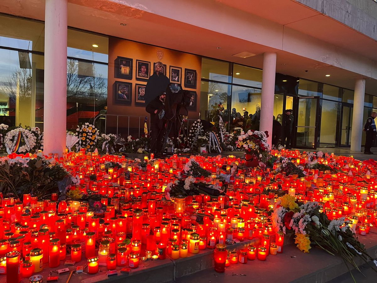 Gest de suflet în Parlamentul Moldovei pentru Mircea Lucescu