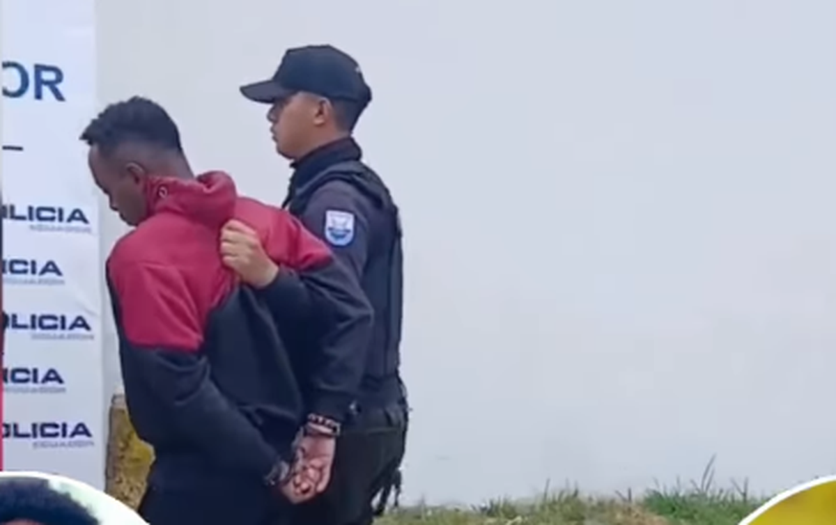 Fost internațional care a jucat la Mondial, arestat după un jaf armat! Scene haotice la reținere