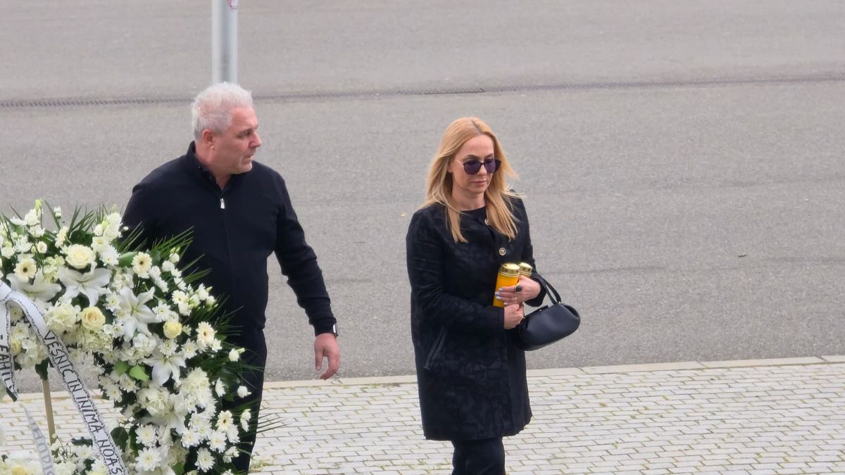 Sicriul lui Mircea Lucescu, ultima zi la Arena Națională » Rinat Ahmetov și Darijo Srna și-au făcut apariția