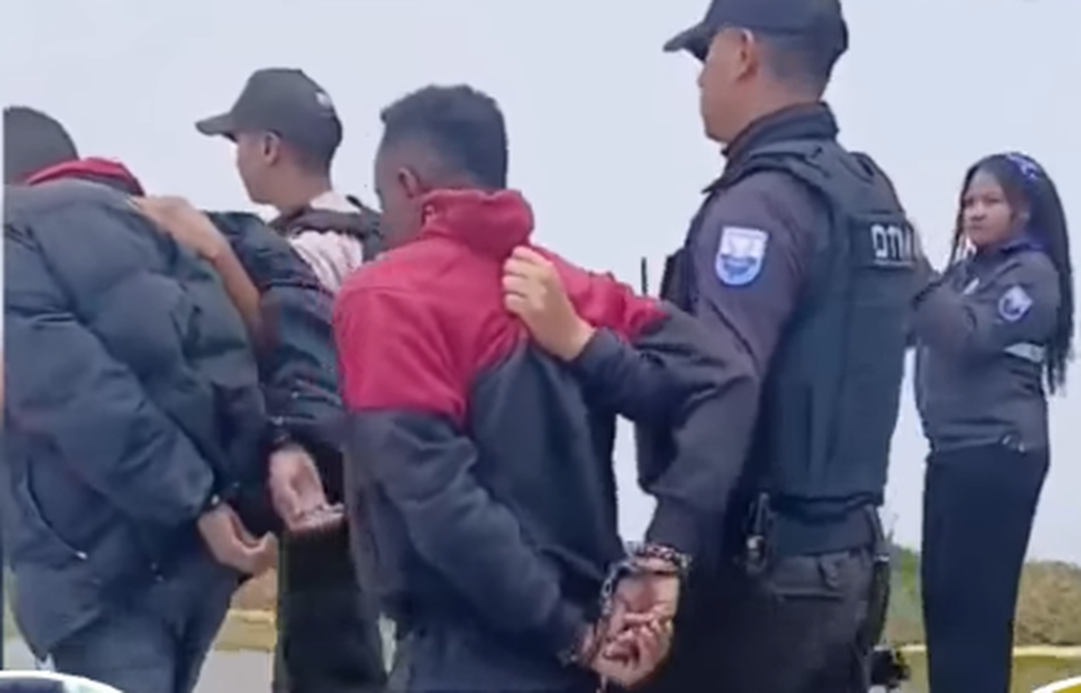 Fost internațional care a jucat la Mondial, arestat după un jaf armat! Scene haotice la reținere