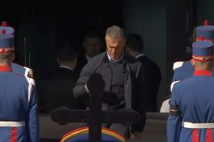 Sicriul lui Mircea Lucescu, depus și azi la Arena Națională » Informații de la stadion