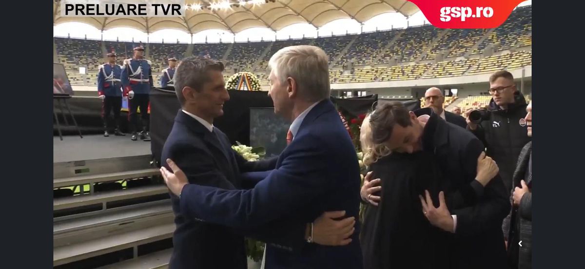 Cum l-a numit Gică Popescu pe cel care a fost Mircea Lucescu: „Aseară mi-au tremurat genunchii când l-am văzut pe Camp Nou”