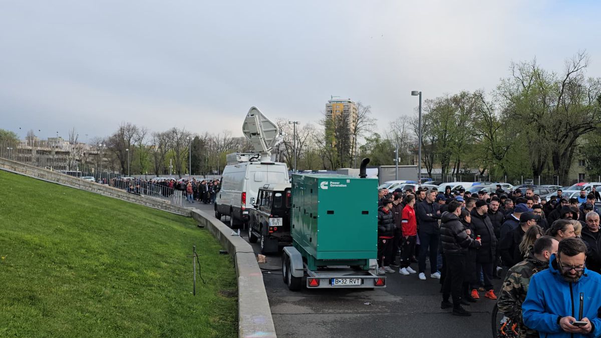 Gest de suflet în Parlamentul Moldovei pentru Mircea Lucescu