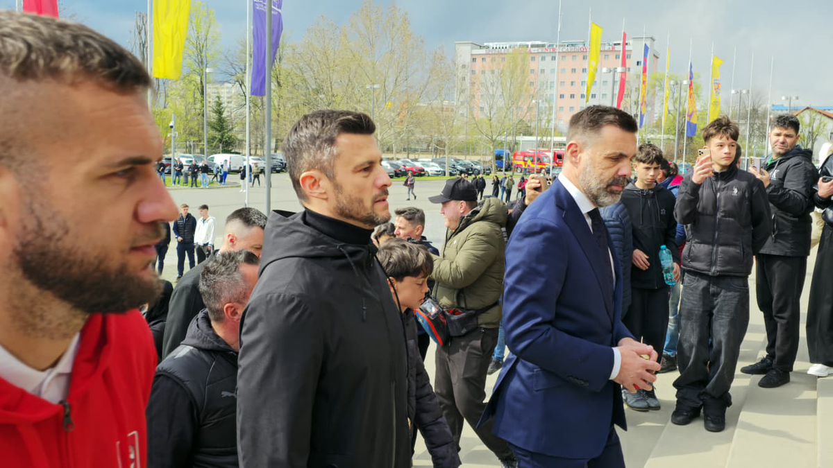 Delegația lui Dinamo, la sicriul lui Mircea Lucescu