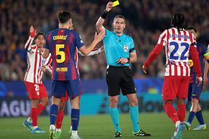 Catalanii, fără milă cu Istvan Kovacs după Barcelona - Atletico: „10 contra 12! De parcă n-ar fi fost plătită poliția față de UEFA”