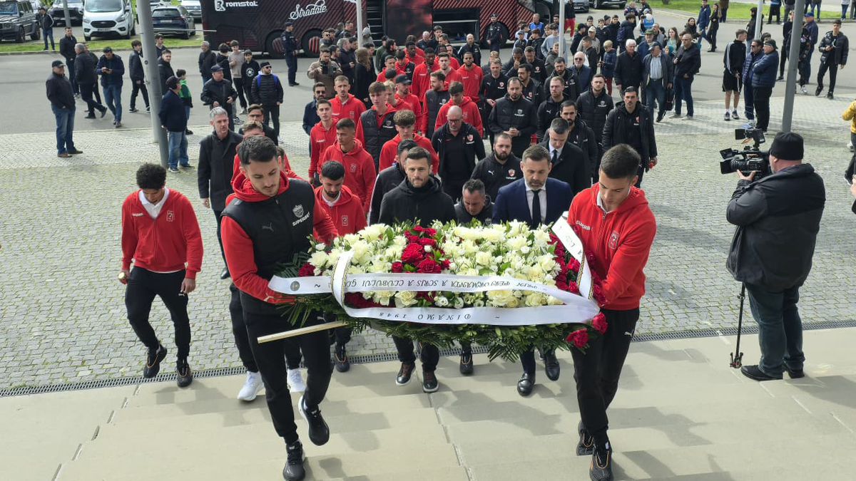 Delegația lui Dinamo, la sicriul lui Mircea Lucescu