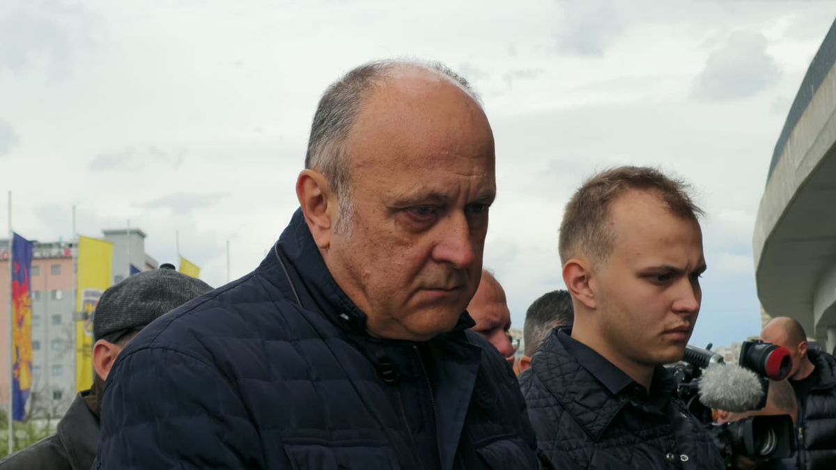 Șucu, în lacrimi la catafalcul lui Lucescu