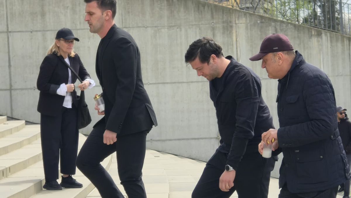 Sicriul lui Mircea Lucescu, depus și azi la Arena Națională » Toate informațiile de la stadion