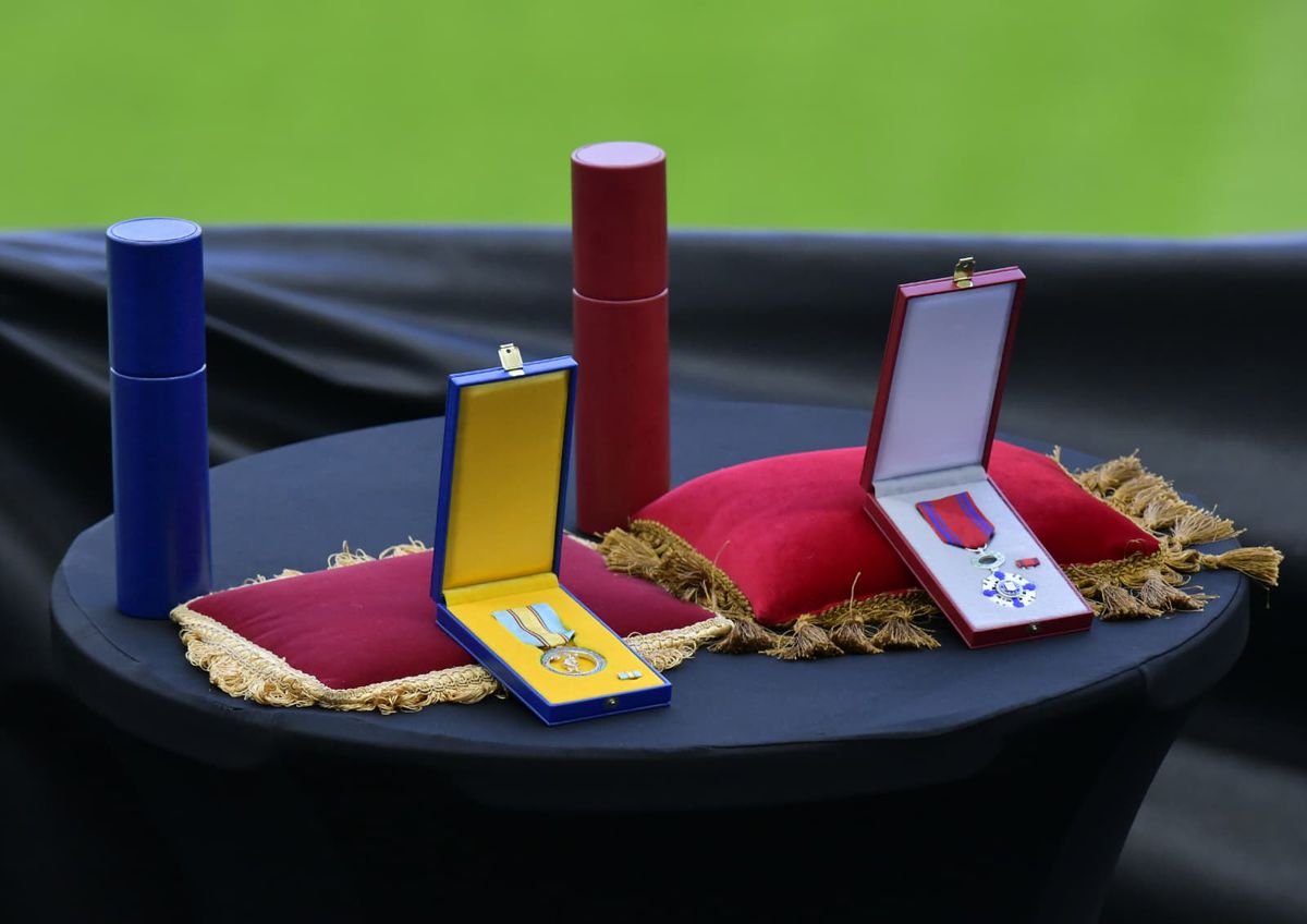 Românii își iau adio de la Mircea Lucescu