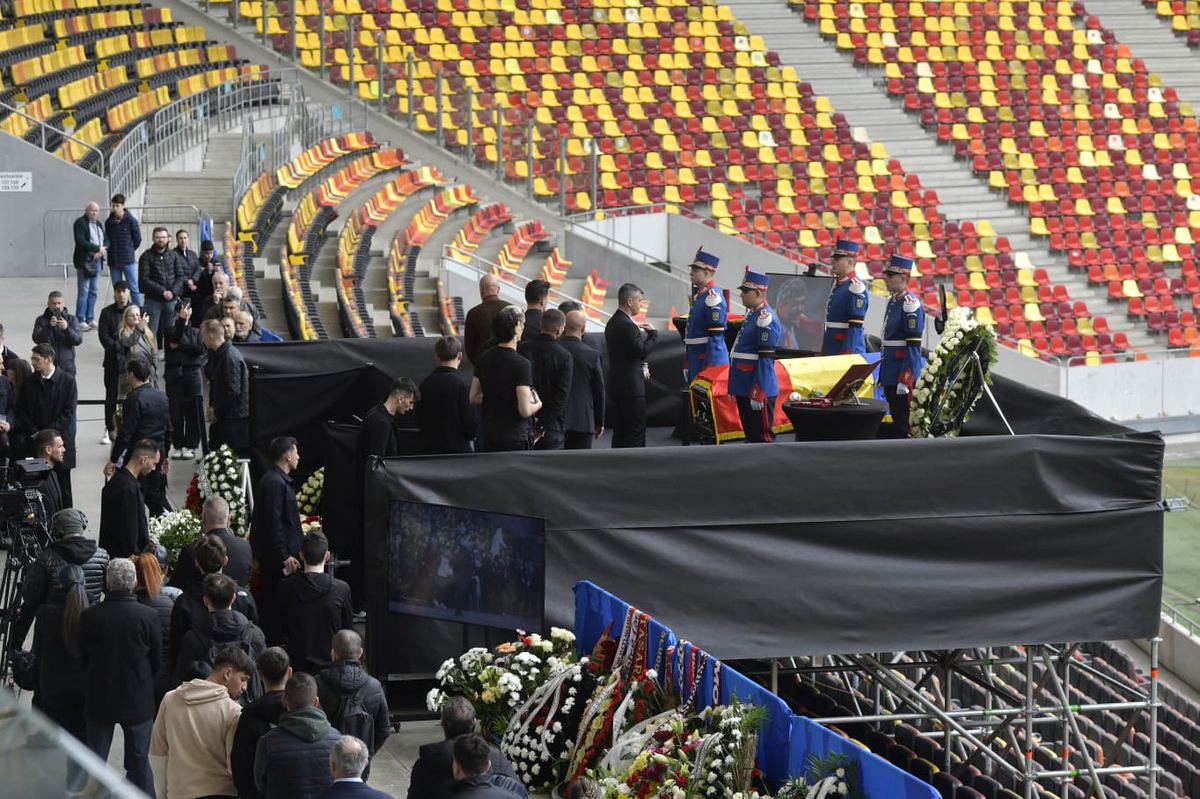 Sicriul lui Mircea Lucescu, depus și azi la Arena Națională » Toate informațiile de la stadion