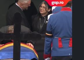 Gică Hagi a venit din nou la priveghiul lui Mircea Lucescu! „Regele”, în lacrimi lângă sicriu