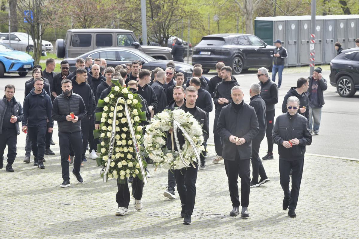 FCSB, la catafalcul lui Mircea Lucescu