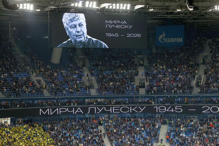 Minut de reculegere la St. Petersburg, înainte de Zenit - Spartak Moscova, în memoria lui Mircea Lucescu // foto: Imago Images