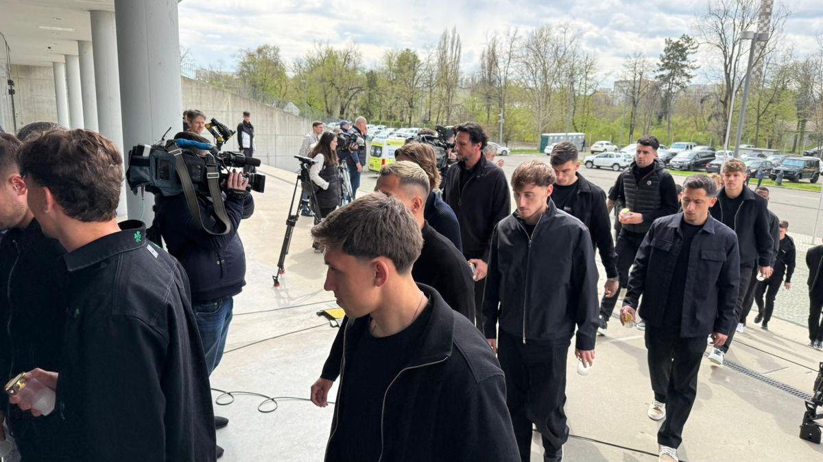 Sicriul lui Mircea Lucescu, ultima zi la Arena Națională » Rinat Ahmetov și Darijo Srna și-au făcut apariția