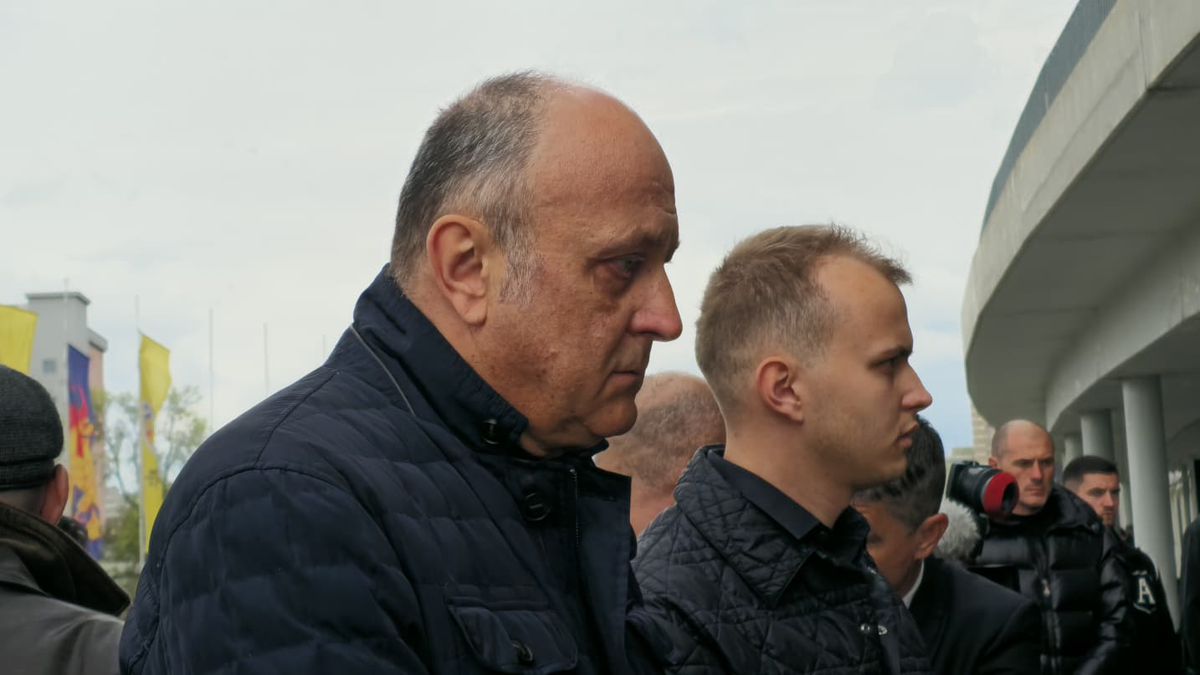 Șucu, în lacrimi la catafalcul lui Lucescu