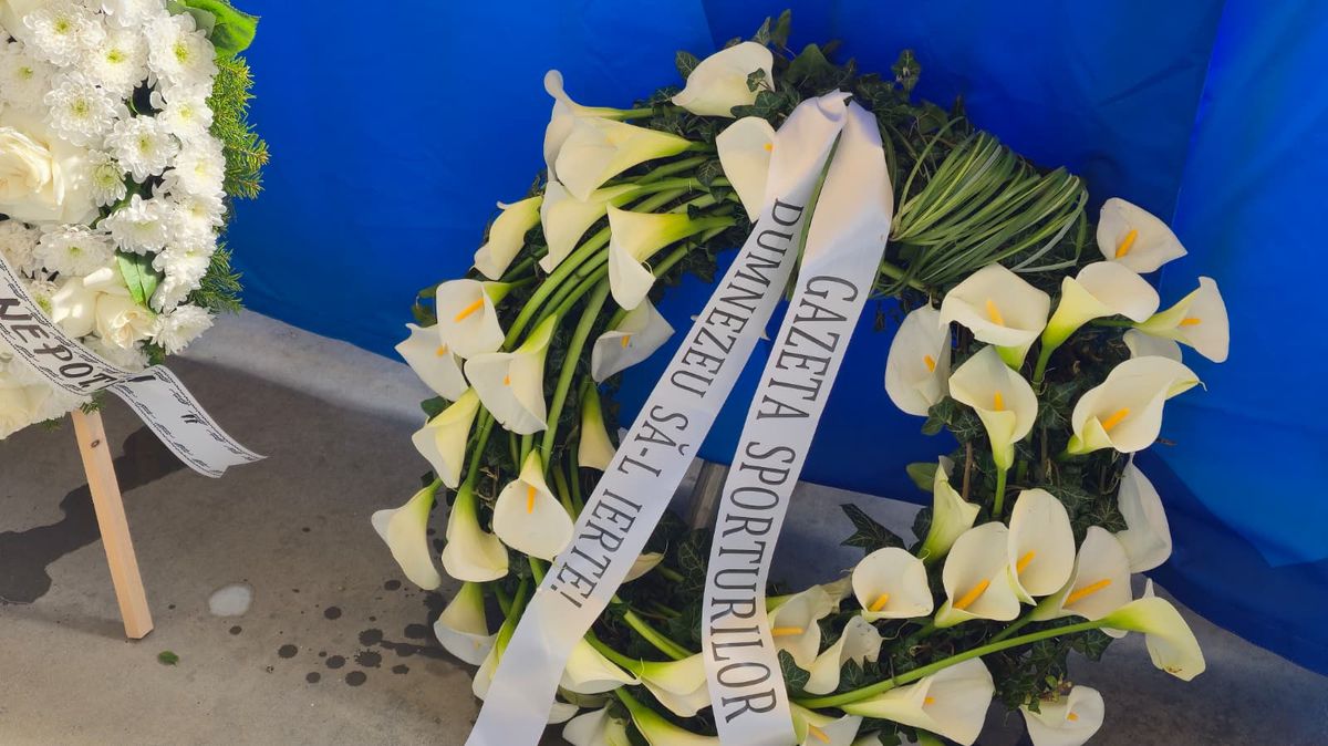 A doua zi de priveghi în memoria lui Mircea Lucescu