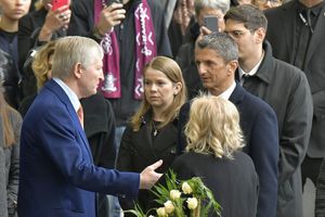 Rinat Ahmetov, omul cu o avere de 8 miliarde de dolari, a venit la priveghiul lui Mircea Lucescu: „Mă mândresc cu prietenia noastră”