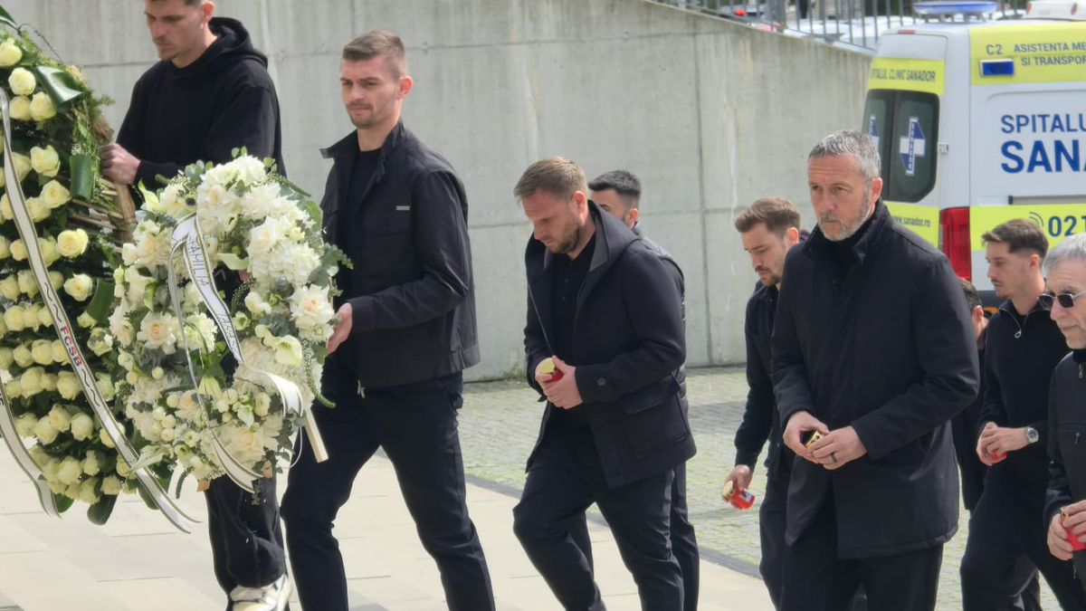 FCSB, la catafalcul lui Mircea Lucescu