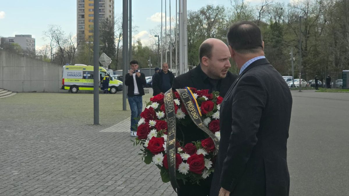 A doua zi de priveghi în memoria lui Mircea Lucescu