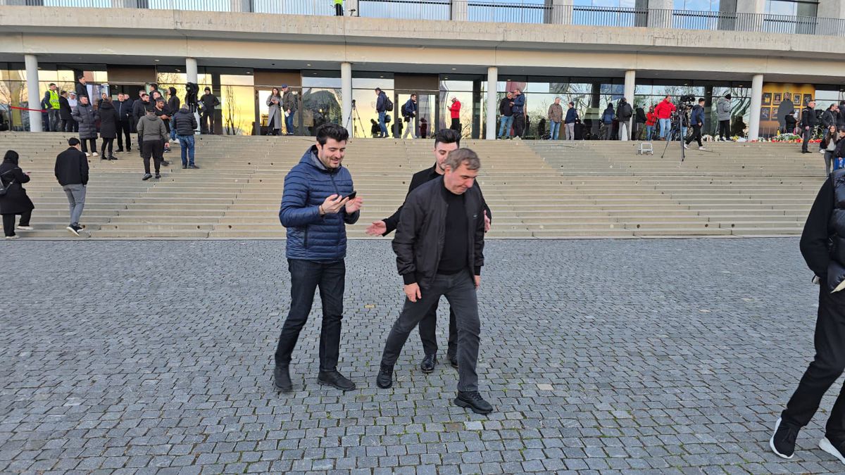 Gest de suflet în Parlamentul Moldovei pentru Mircea Lucescu