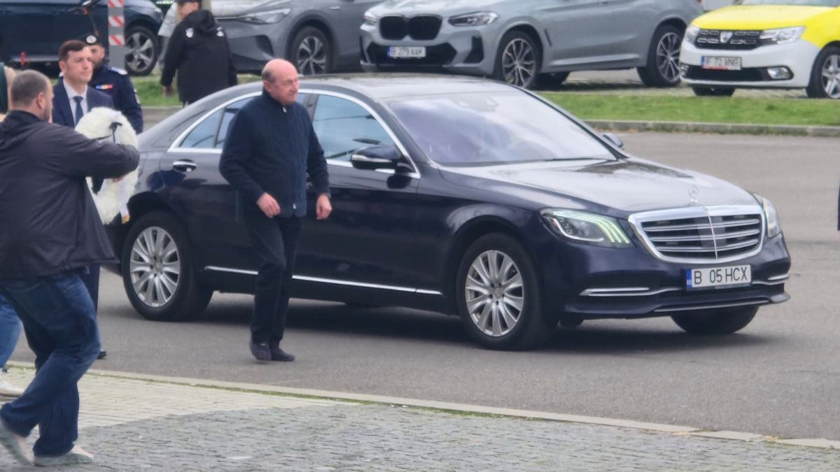 Priveghi în memoria lui Mircea Lucescu - 9 aprilie