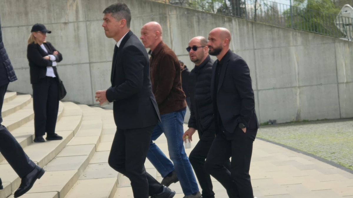 Sicriul lui Mircea Lucescu, depus și azi la Arena Națională » Toate informațiile de la stadion