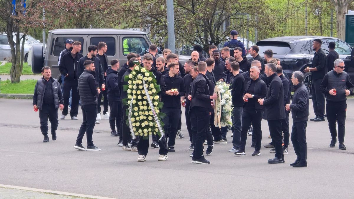 FCSB, la catafalcul lui Mircea Lucescu