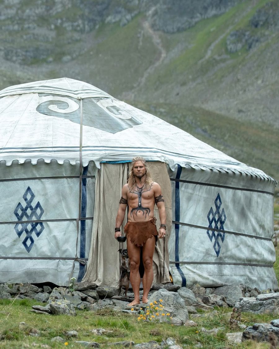 Rurik Gislason, rol principal într-un serial Netflix // Instagram Fostul fotbalist de la Cupa Mondială a devenit „simbol sexual” într-un serial Netflix: „Asta e ceea ce iubesc”