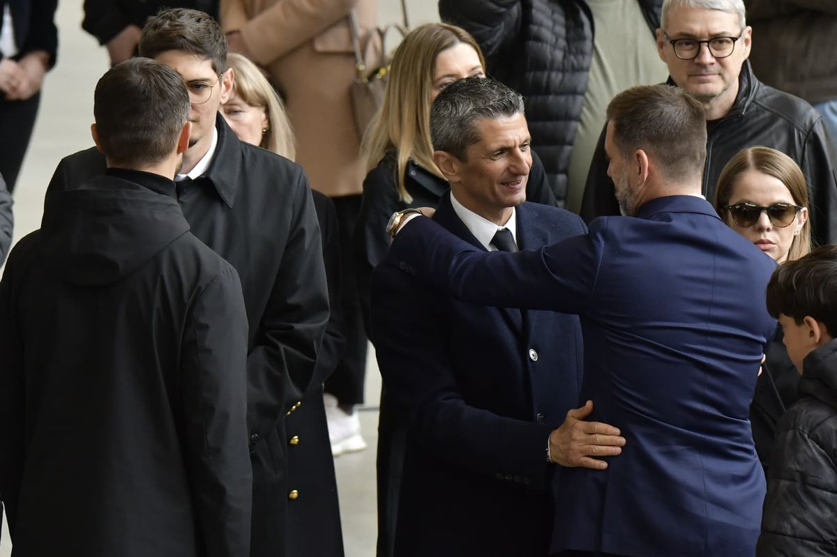 Delegația lui Dinamo, la sicriul lui Mircea Lucescu