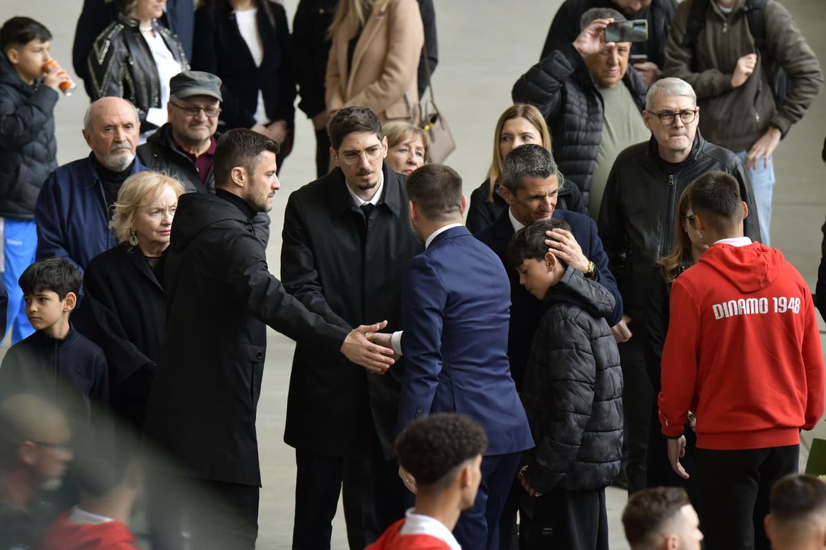 Delegația lui Dinamo, la sicriul lui Mircea Lucescu