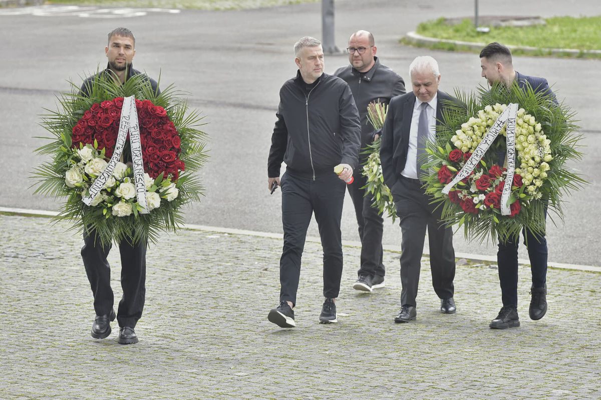 Imagini de la priveghiul lui Mircea Lucescu - 9 aprilie 2026