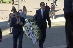 Sicriul lui Mircea Lucescu, depus și azi la Arena Națională » Informații de la stadion