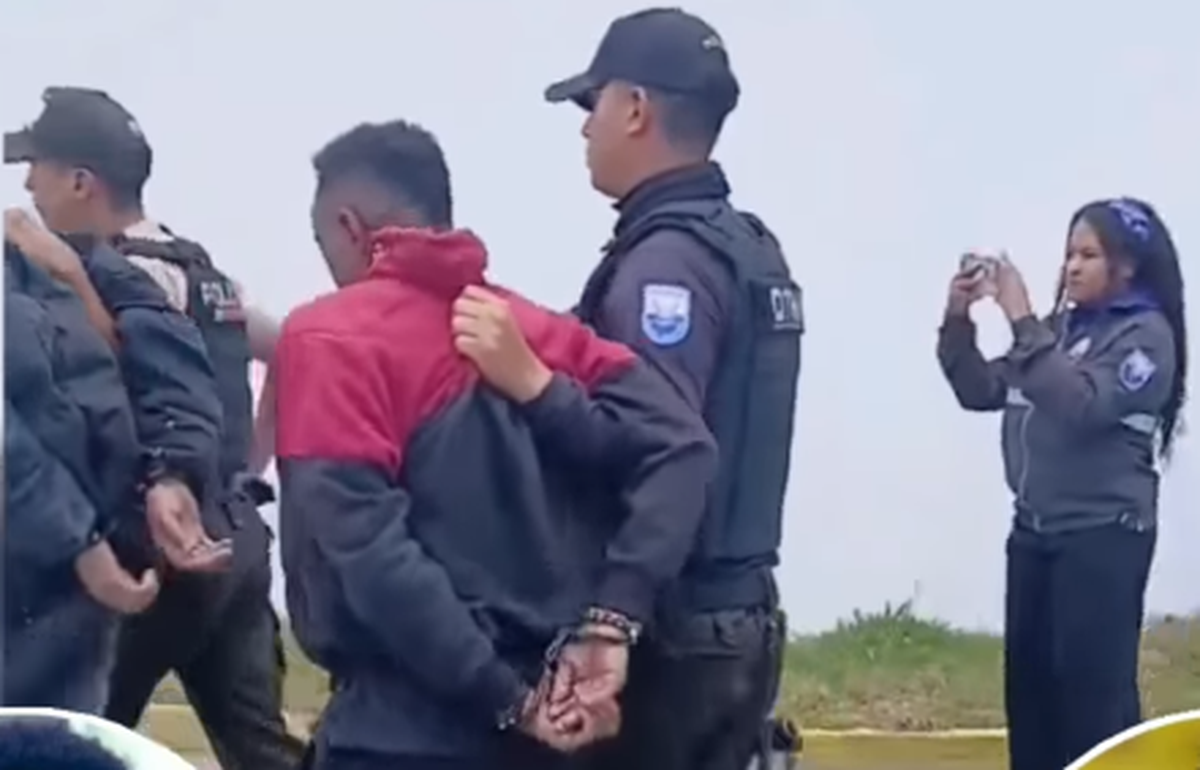 Fost internațional care a jucat la Mondial, arestat după un jaf armat! Scene haotice la reținere