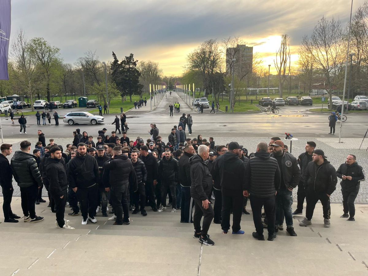 Gest de suflet în Parlamentul Moldovei pentru Mircea Lucescu