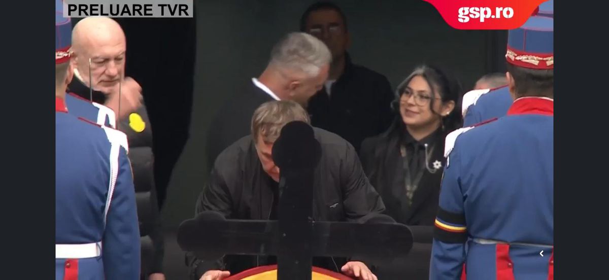Gică Hagi a venit din nou la priveghiul lui Mircea Lucescu! „Regele”, în lacrimi lângă sicriu
