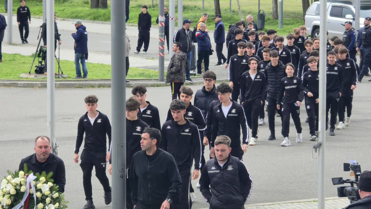 Priveghi în memoria lui Mircea Lucescu - 9 aprilie