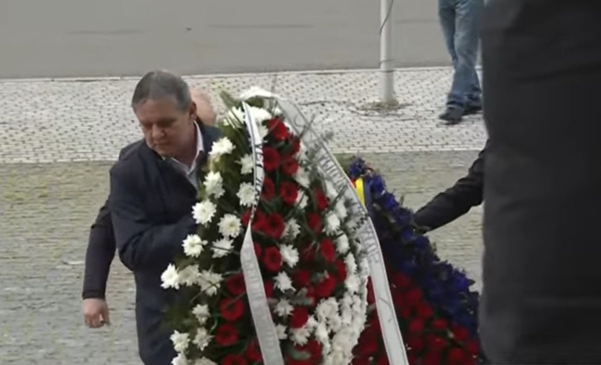 A doua zi de priveghi în memoria lui Mircea Lucescu