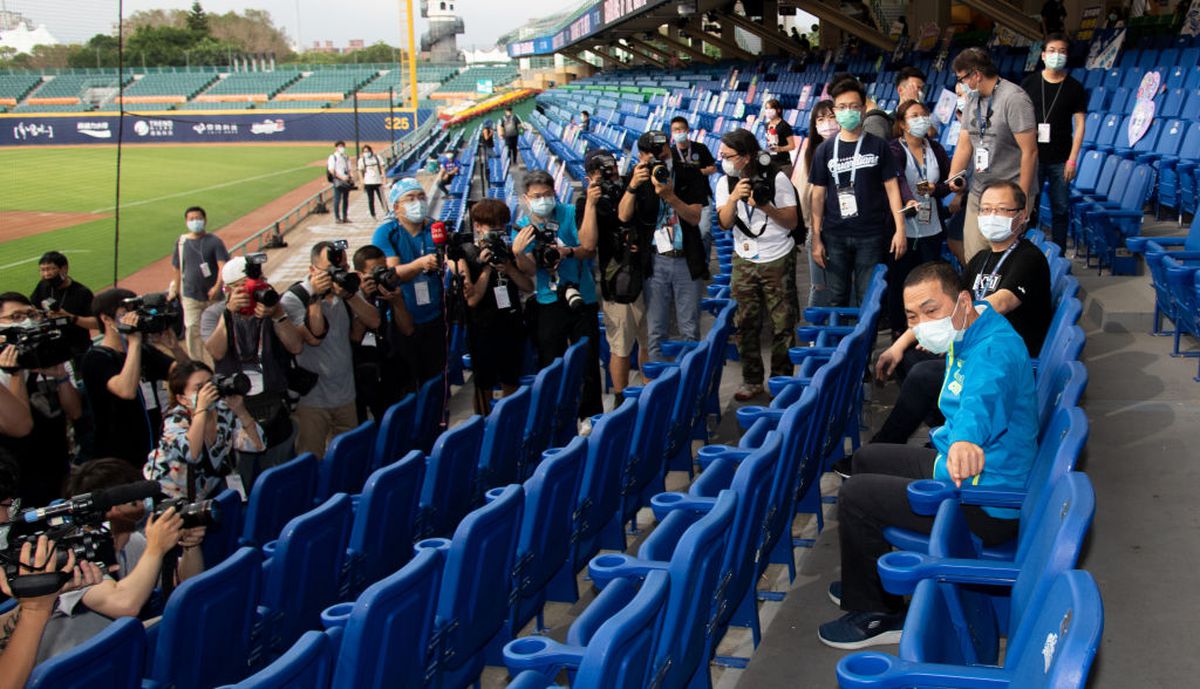 VIDEO + FOTO Țara care a câștigat lupta cu coronavirusul a redeschis stadioanele! Cum arată viitorul sportului