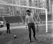 RETRO GSP Rică Răducanu împlinește 74 de ani » Povestea golurilor pe care le-a marcat și a ofsaidului în care a fost surprins Regele Giuleștiului