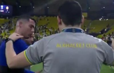 Cristiano Ronaldo, nervos » Și-a împins un adversar care ceruse să facă o poză cu el