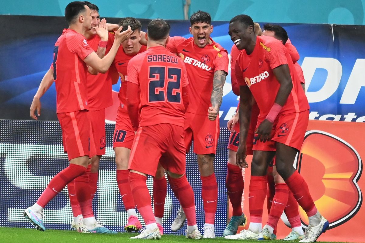 Fără el, FCSB ar fi ieșită din lupta la titlu! » Face cel mai bun play-off din carieră și e campionul InStat