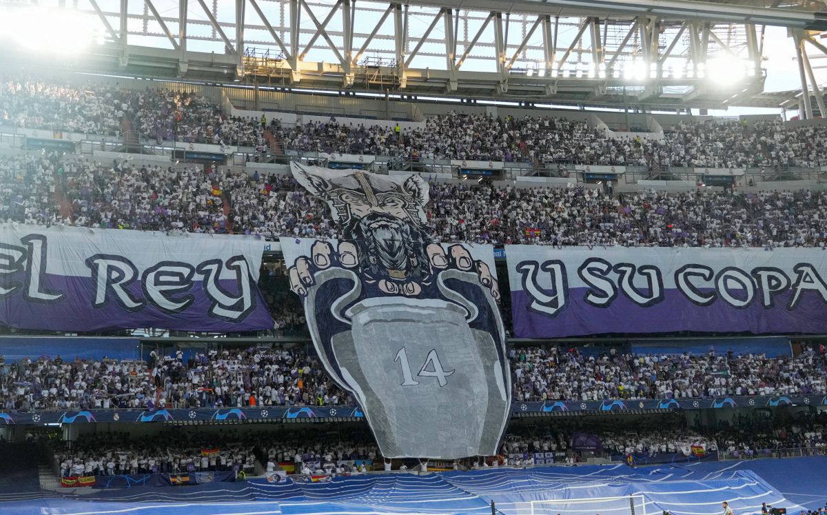 Scenografia spectaculoasă la Real Madrid - Manchester City: „Regele și cupa lui”