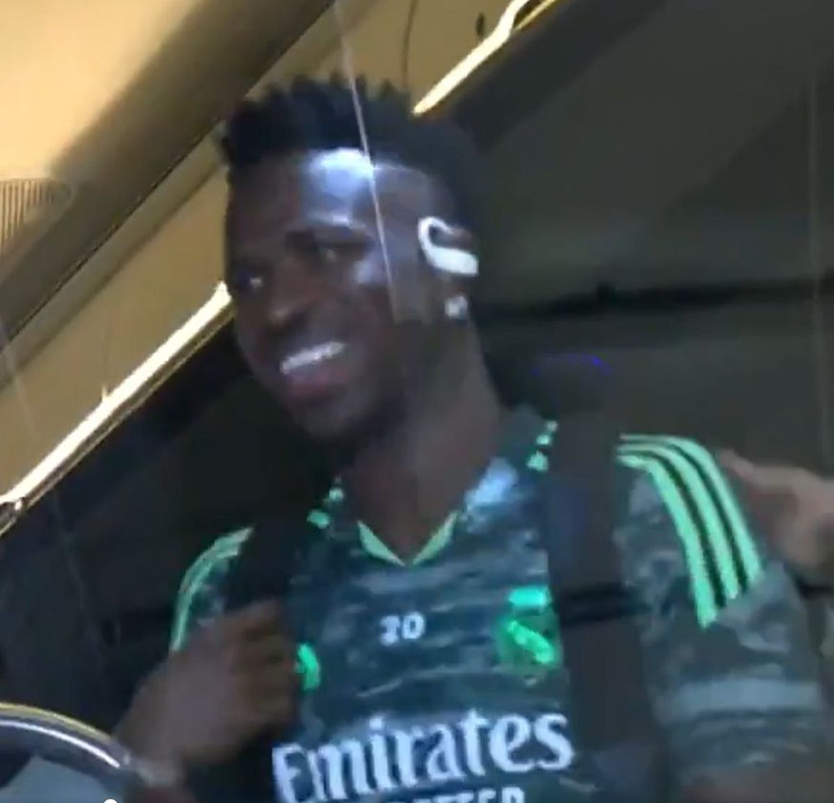 Contrast la sosirea pe Bernabeu » Ce vestimentații au ales cei de la Real Madrid și Manchester City + imagini fabuloase de pe străzi