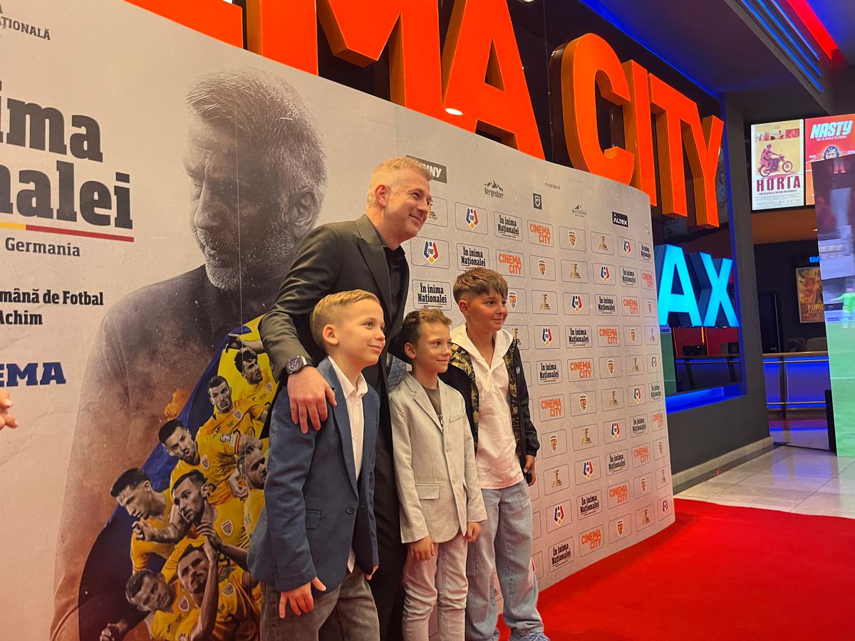 Filmul „În inima naționalei” a fost lansat » Imagini spectaculoase de la eveniment + Cine e „omul din umbră”